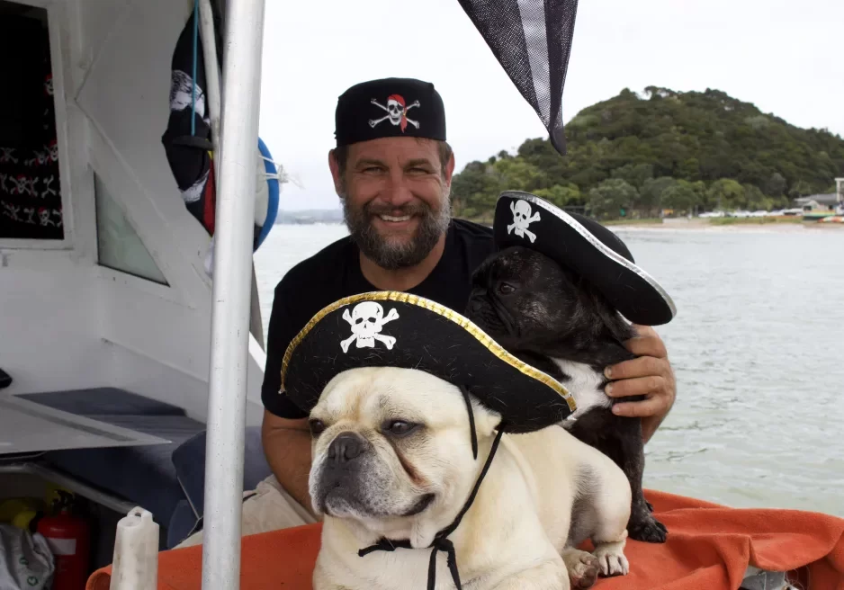 Meet Bosco, the surfing dog making waves in support of Te ao Māori Meet Bosco, the surfing dog making waves in support of Te ao Māori